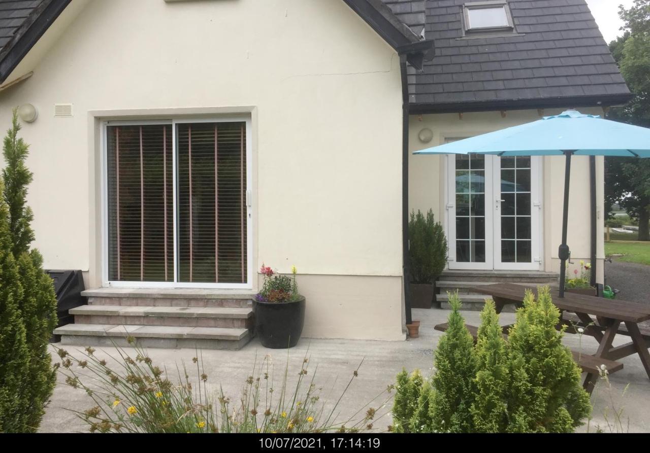 קילאלו Lakeside Cottage מראה חיצוני תמונה