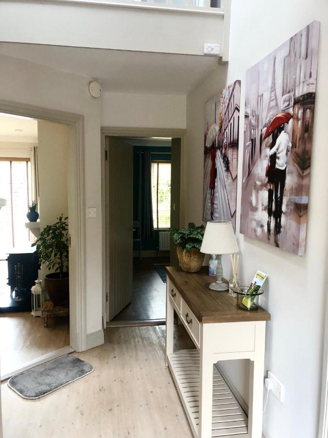 קילאלו Lakeside Cottage מראה חיצוני תמונה